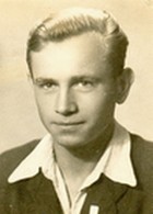 Bronis�aw Matyka, cz�onek Polskiej Organizacji Wojskowej, dzia�aj�cej w naszej szkole w latach 1948-1949