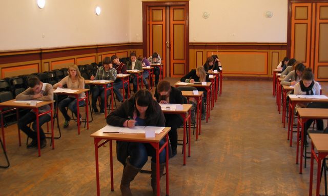 Uczestnicy konkurs�w gimnazjalnych