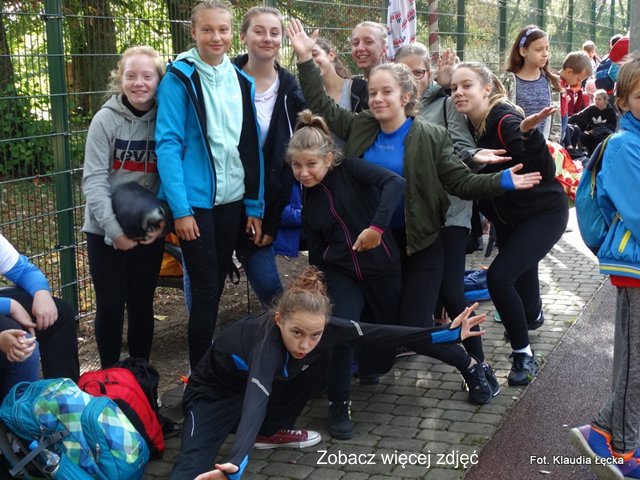 Kliknij i zobacz wi�cej zdj��