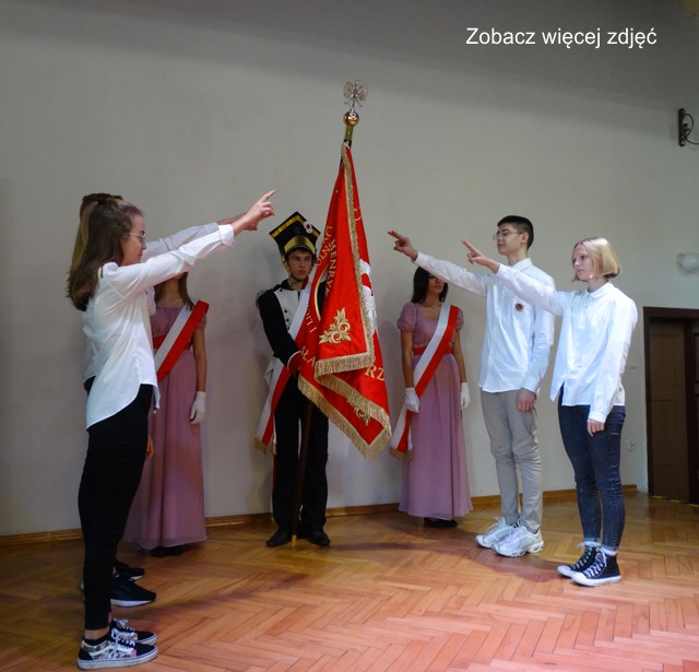 Kliknij i zobacz wi�cej zdj��