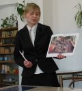 Kasia Pacan, ubieg�oroczna maturzystka, podczas egzaminu ustnego z j. polskiego